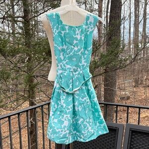 Danny and Nicole Floral Sleeveless Dress with Belt sz 2P